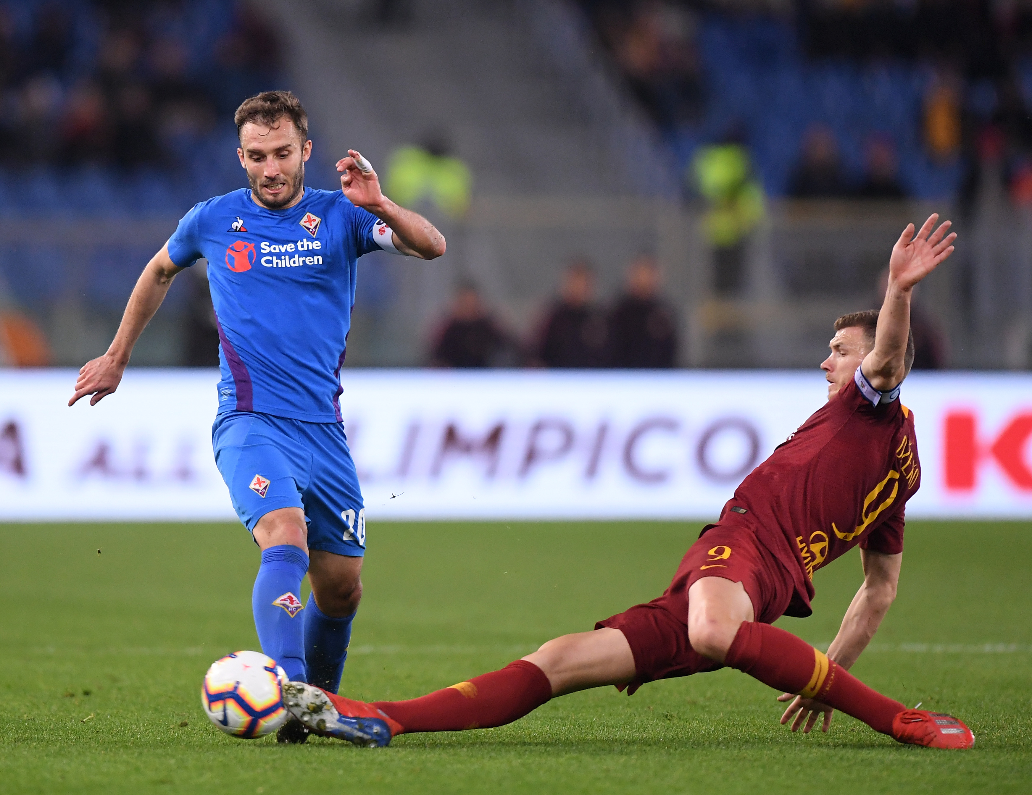 官方：阿贾克斯主帅海廷加下课；带队本赛季欧冠四战全败