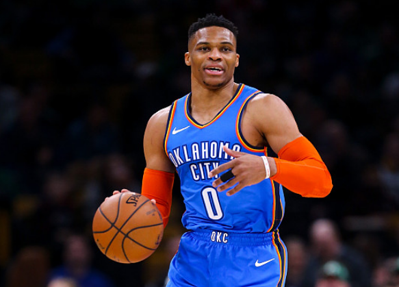 31分9篮板10助攻：詹姆斯聊发少年狂，湖人大胜老鹰终结三连败