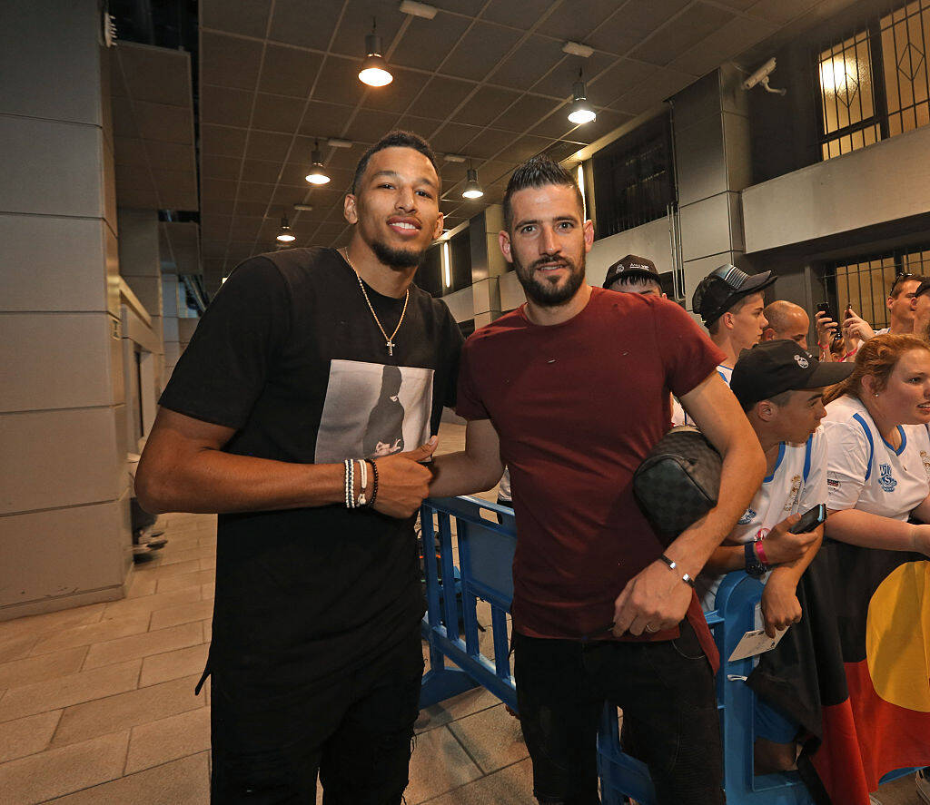 东契奇42+8，威少22+10，都无缘今日最佳！只因碰到里程碑的哈登