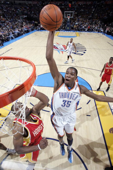 天空记者：国米在努力签下坎塞洛，巴萨暂无进展