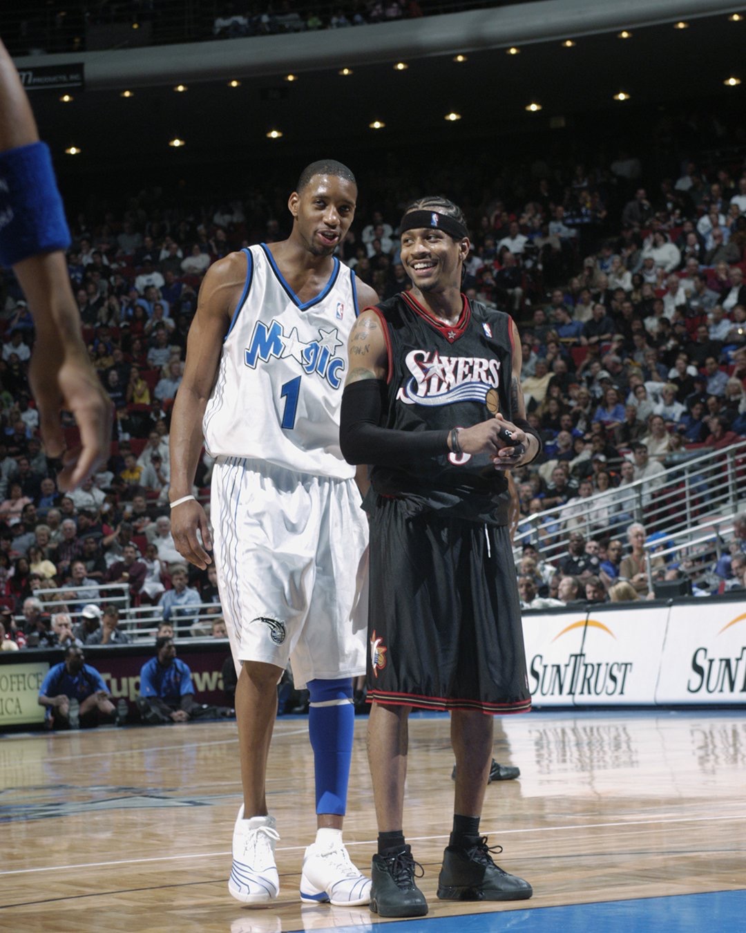 全英羽球赛 ｜ 首圈力拼卫冕冠军約納坦 梁峻豪冀再现黑马本色