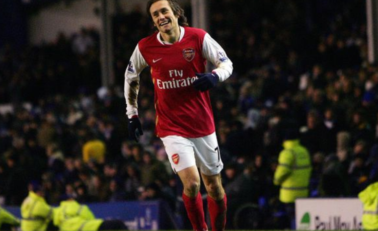 卡尔·瑞普肯（Cal Ripken Jr.）达成连续 2131 场出赛，打破卢·贾里格保持半世纪的“铁人”纪录