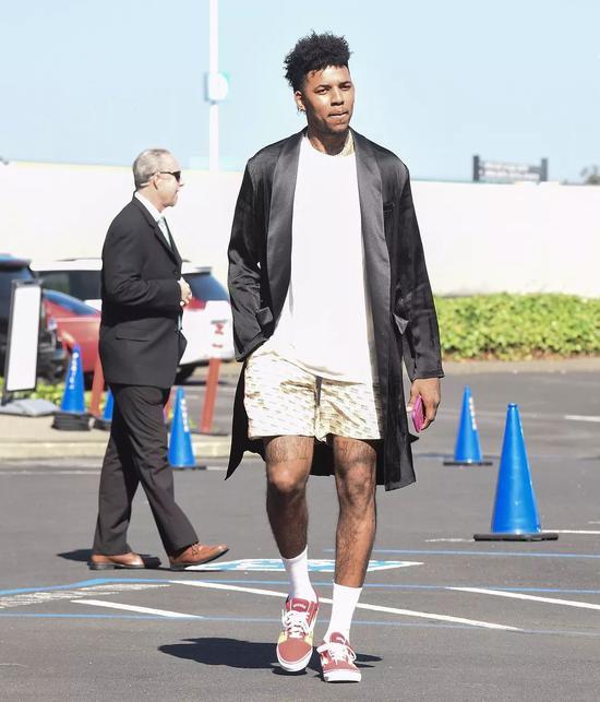 镜报：罗马已对齐尔克泽采取行动，尤文、西汉姆和埃弗顿也感兴趣