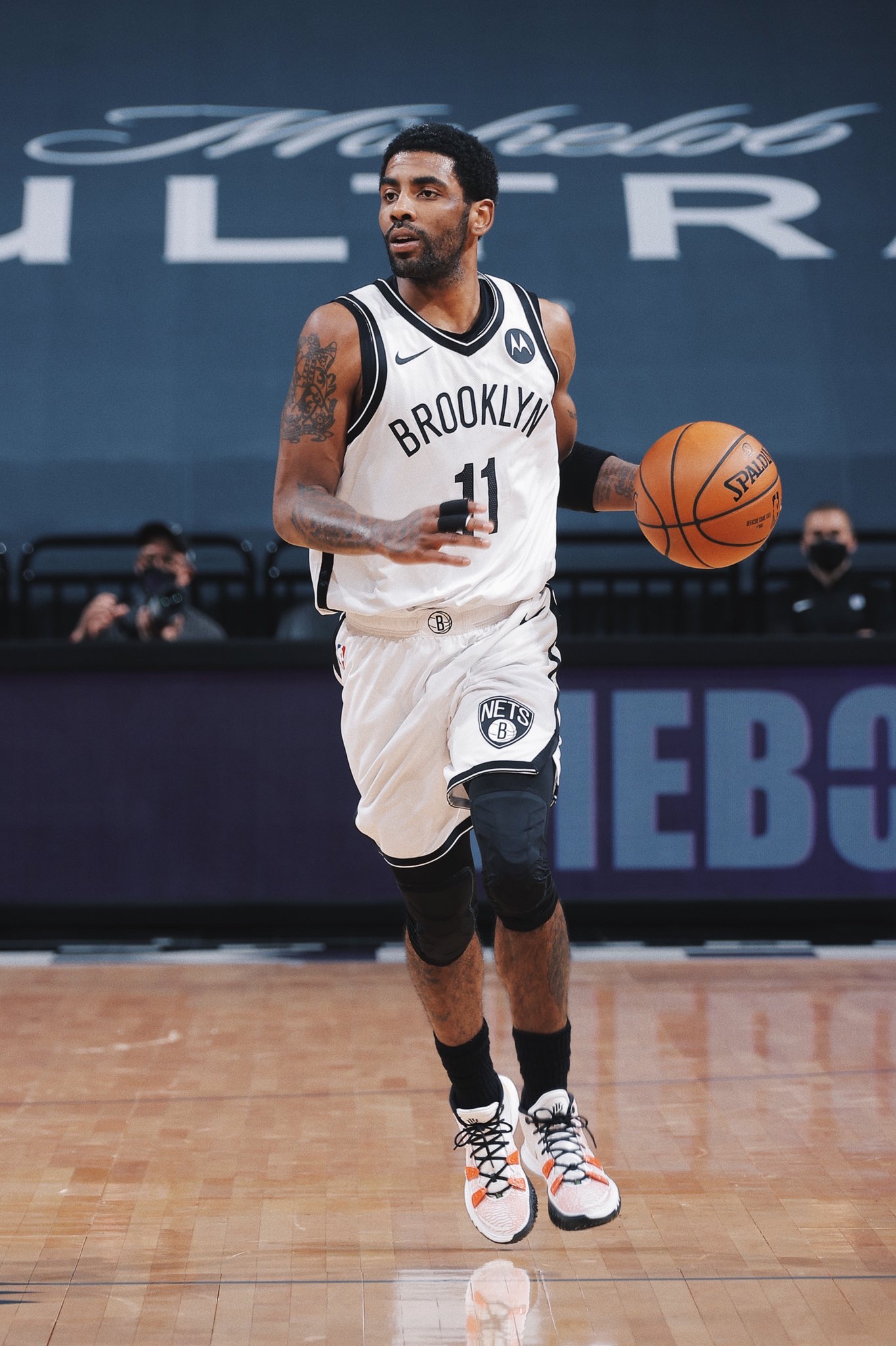 浓眉谈只得2分：我会为今天的表现承担责任，但不会纠结于此