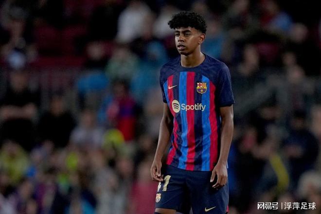 湖人关键时刻五大太有摧毁性了！全2米，攻守兼备，一波带走比赛