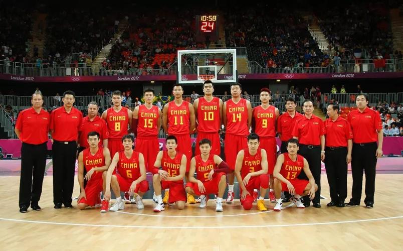 [图]中超-莱昂纳多传射 上海海港4-1送津门虎赛季首败