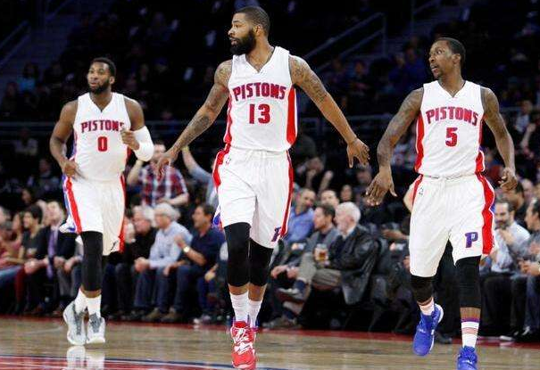 查理·哈迪（Charlie Hardy）等待5个月后终于签约曼联。